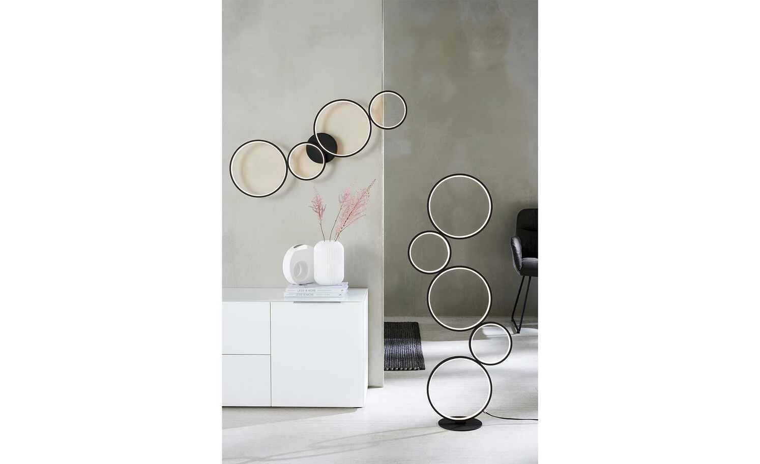 Trio LED-Stehleuchte, Schwarz, Kreise